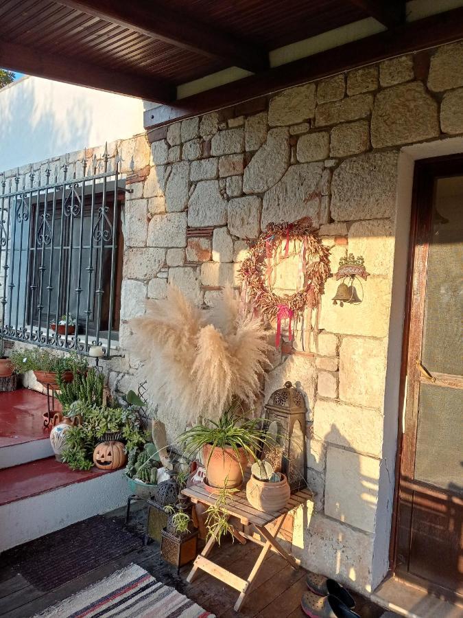 Spiti Me Thea & Elliniko Chroma Nea Moudania Exterior foto